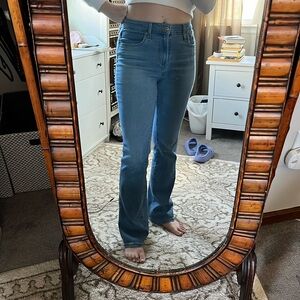 LEVI 725 High Rise Bootcut